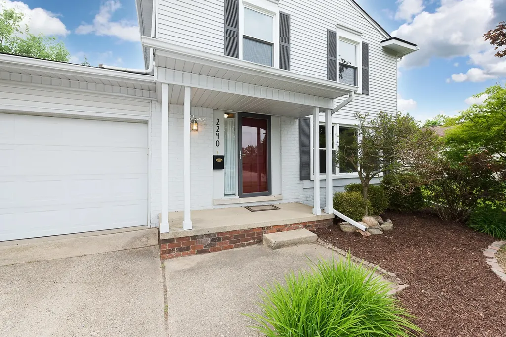 2240 Steeplechase Drive Ann Arbor City MI 48103
