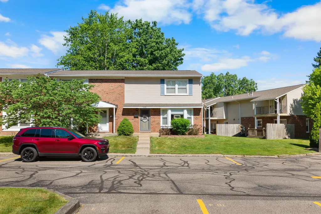 13250 Lake Point Boulevard Van Buren Charter Township MI 48111