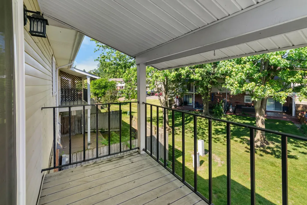 13250 Lake Point Boulevard Van Buren Charter Township MI 48111