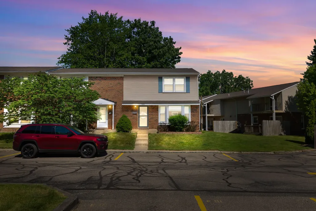 13250 Lake Point Boulevard Van Buren Charter Township MI 48111