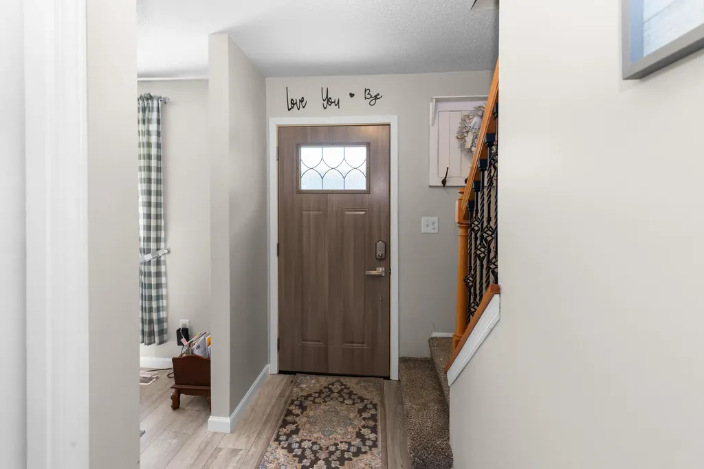 13250 Lake Point Boulevard Van Buren Charter Township MI 48111
