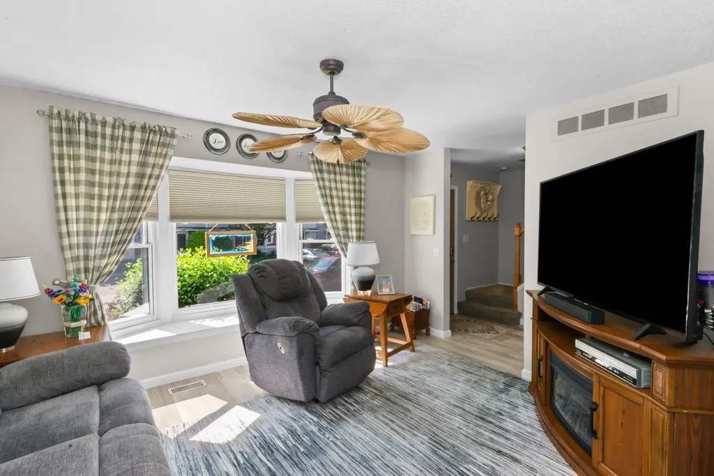 13250 Lake Point Boulevard Van Buren Charter Township MI 48111