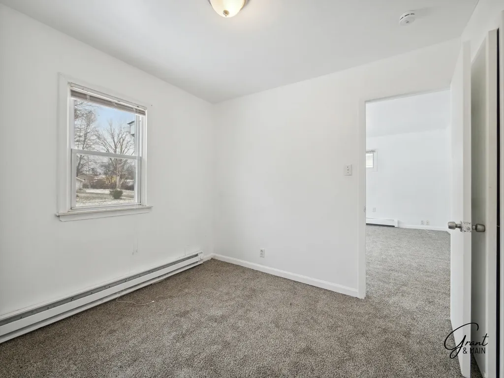 12850 Sidonie Avenue Warren City MI 48089