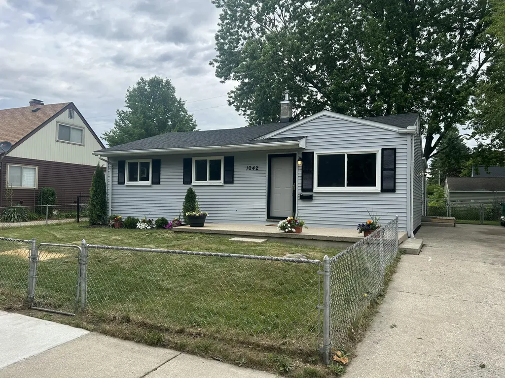 1042 Red Leaf Lane Ypsilanti City MI 48198