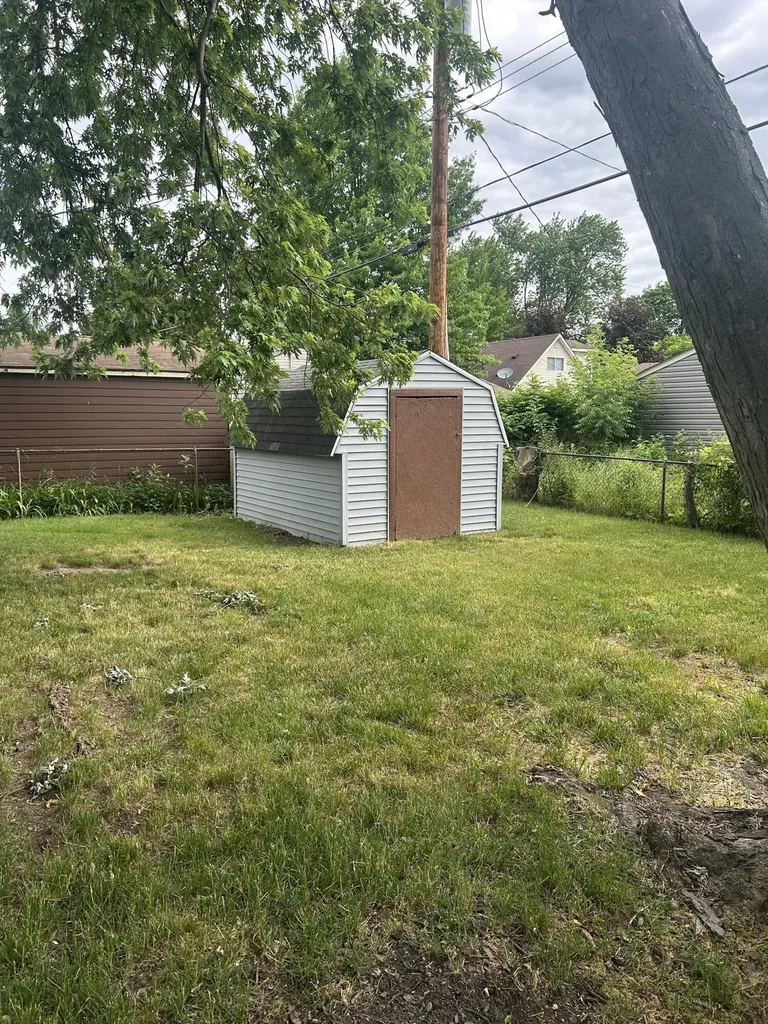 1042 Red Leaf Lane Ypsilanti City MI 48198