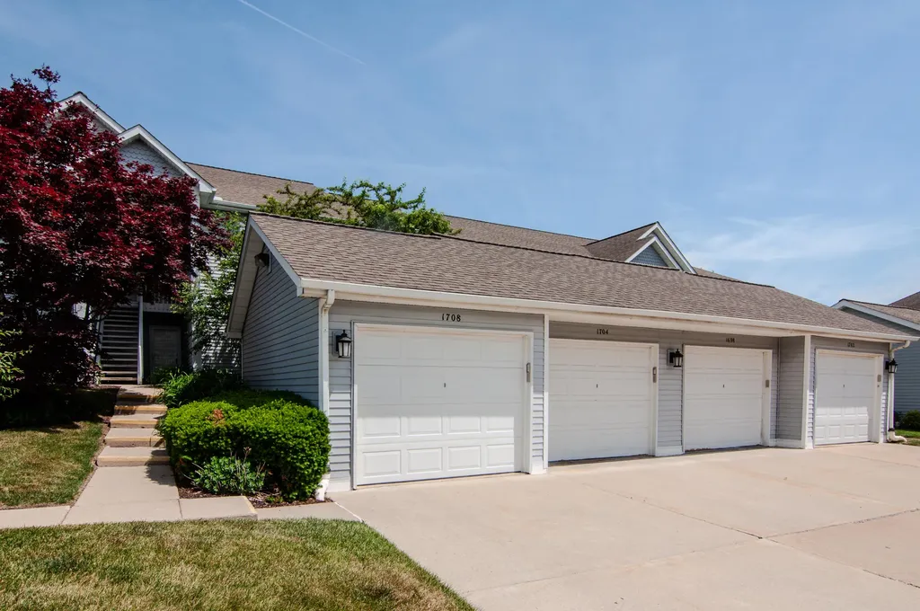 1704 Weatherstone Drive Pittsfield Charter Township MI 48108