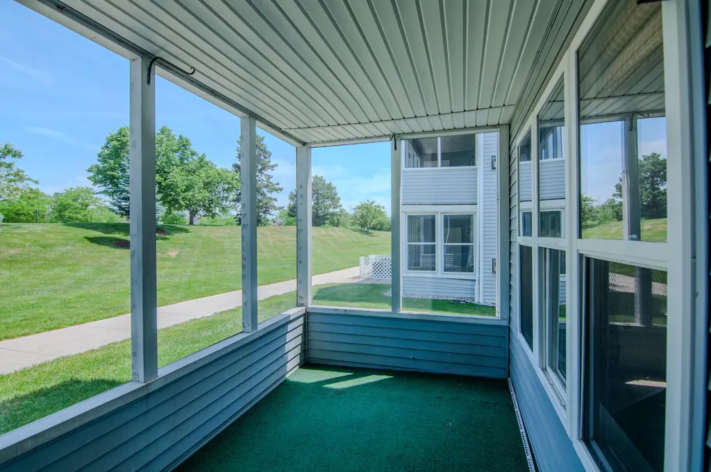 1704 Weatherstone Drive Pittsfield Charter Township MI 48108