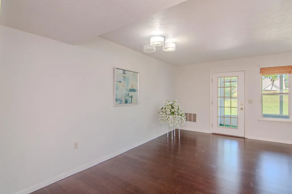 1704 Weatherstone Drive Pittsfield Charter Township MI 48108