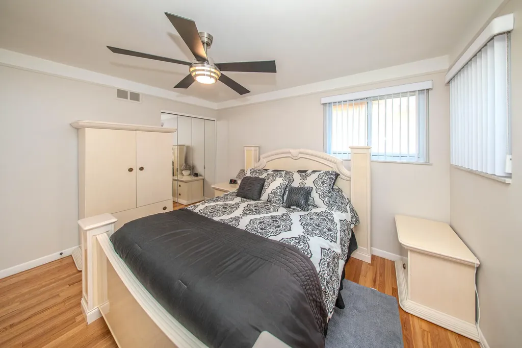 32973 Grennada Street Livonia City MI 48154