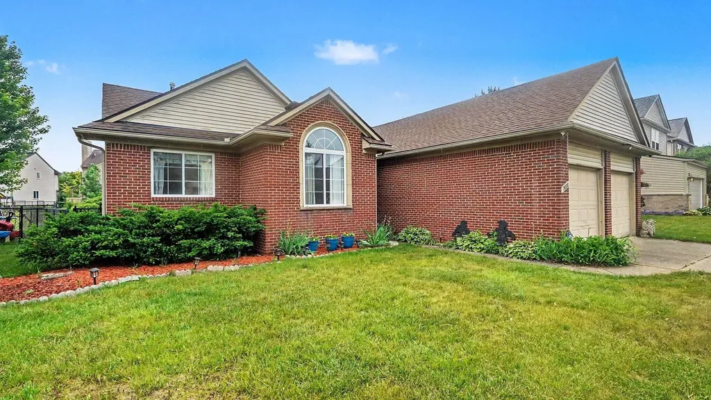 7656 Dover Drive Ypsilanti Charter Township MI 48197