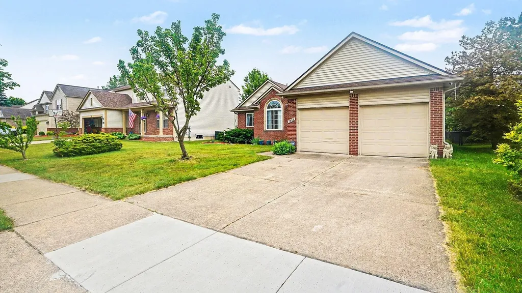 7656 Dover Drive Ypsilanti Charter Township MI 48197
