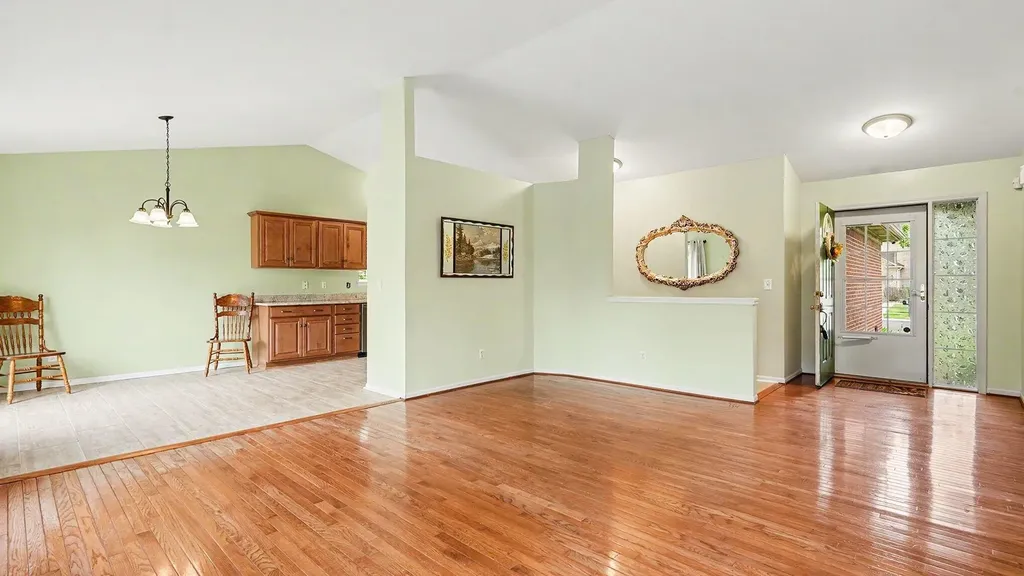 7656 Dover Drive Ypsilanti Charter Township MI 48197