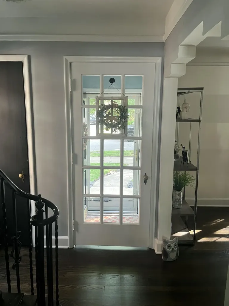 456 Manor Street Grosse Pointe Farms City MI 48236