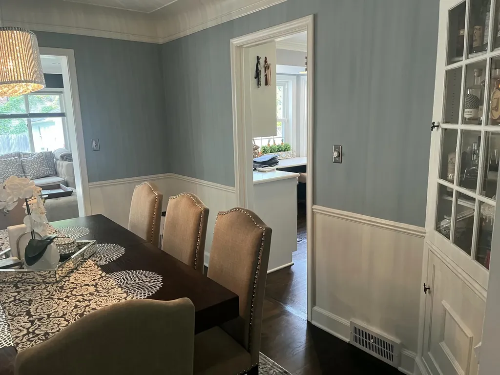 456 Manor Street Grosse Pointe Farms City MI 48236