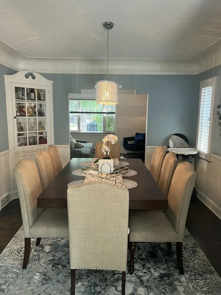 456 Manor Street Grosse Pointe Farms City MI 48236