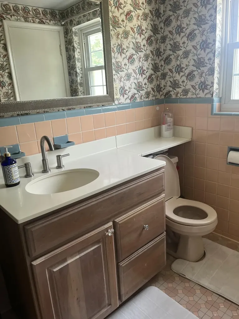 456 Manor Street Grosse Pointe Farms City MI 48236