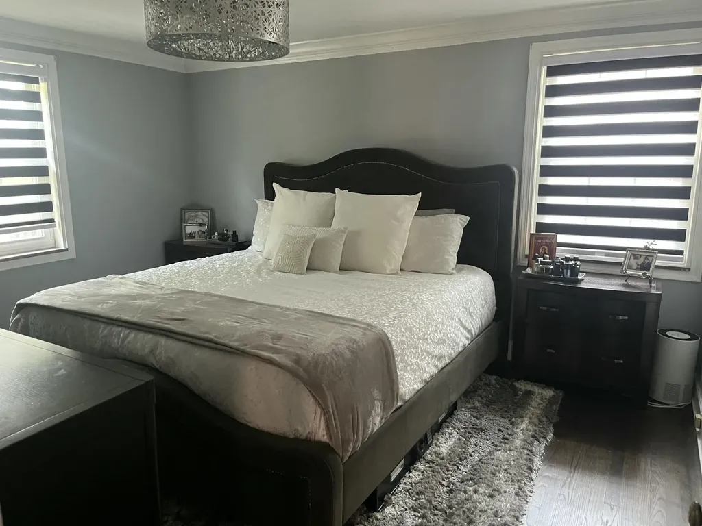 456 Manor Street Grosse Pointe Farms City MI 48236