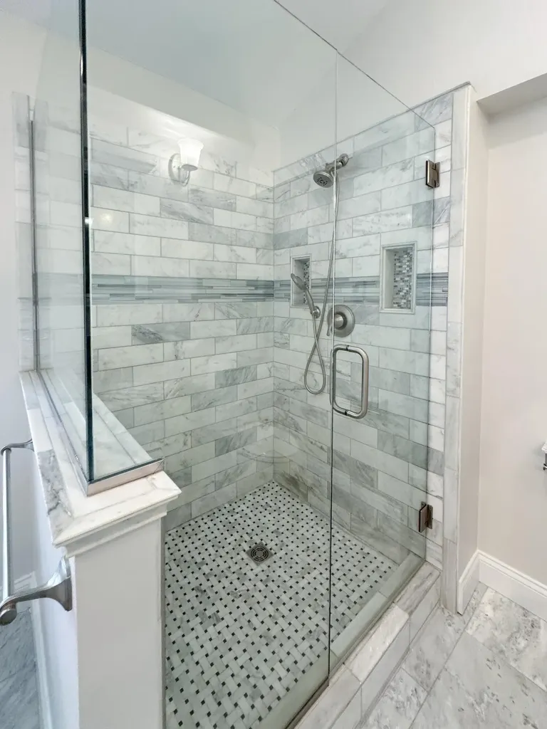 21203 River Road Grosse Pointe Woods City MI 48236