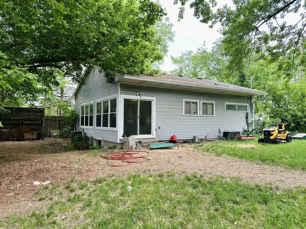 3505 Bendelow Road Rochester Hills City MI 48307