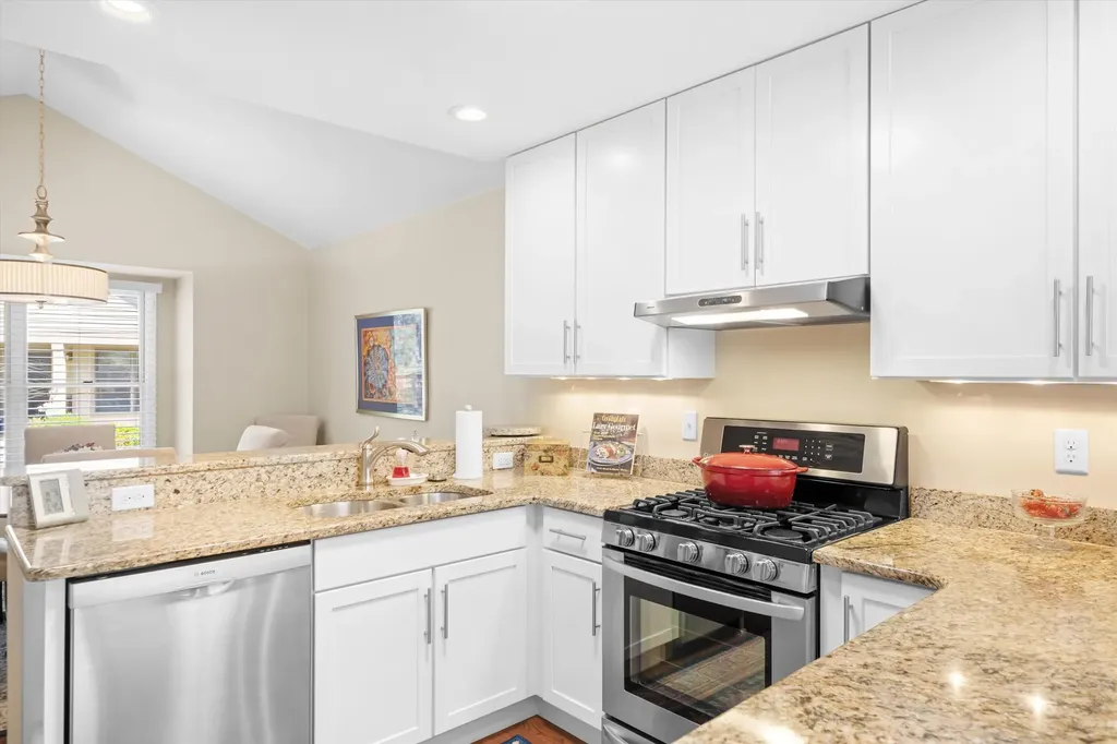 447 Sumark Way Ann Arbor City MI 48103