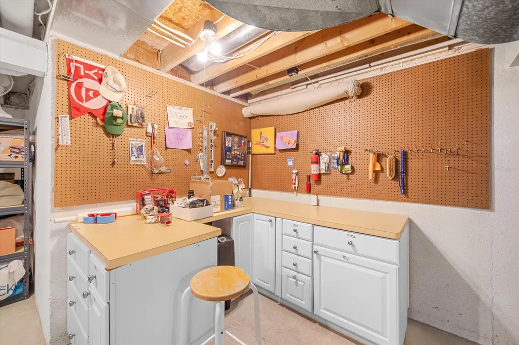 447 Sumark Way Ann Arbor City MI 48103