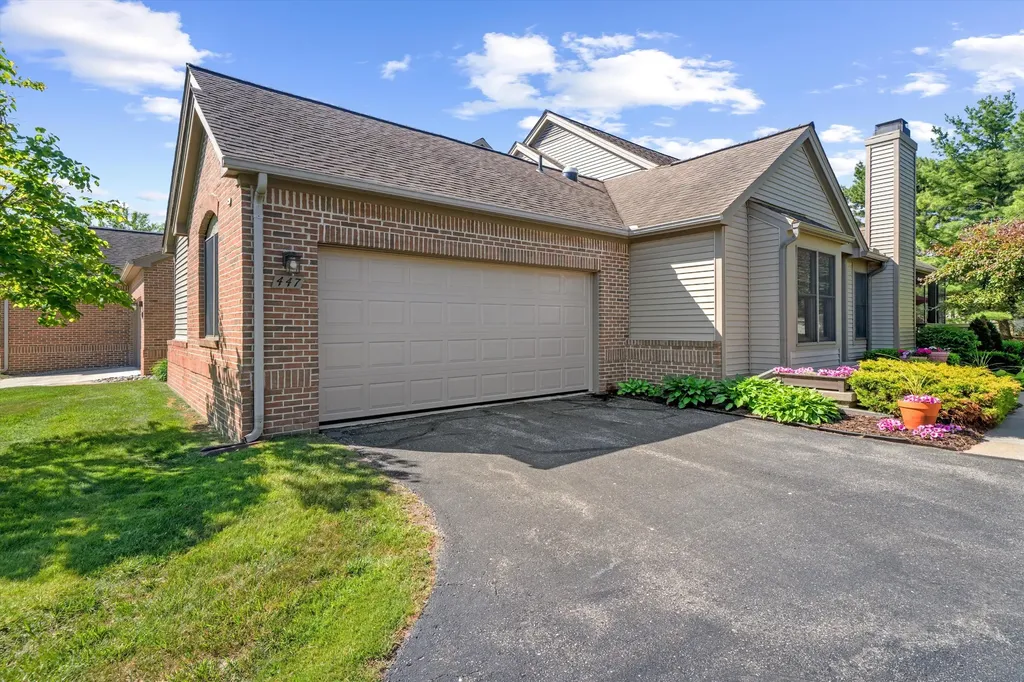 447 Sumark Way Ann Arbor City MI 48103