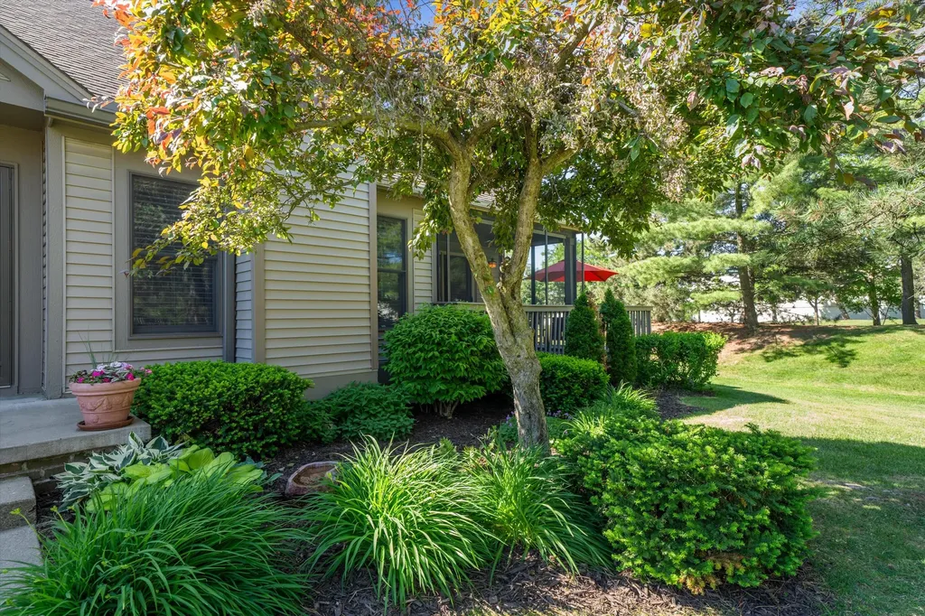 447 Sumark Way Ann Arbor City MI 48103