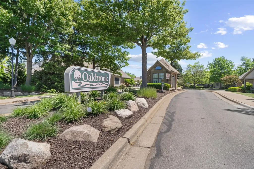 447 Sumark Way Ann Arbor City MI 48103