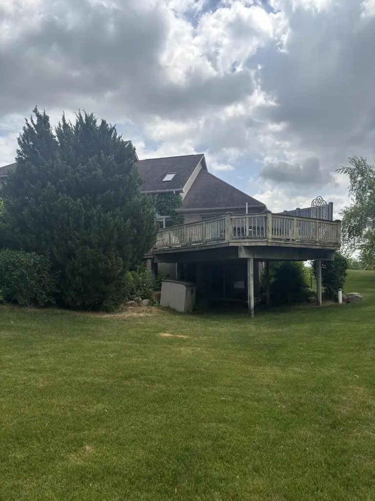 9216 Mirage Lake Drive York Charter Township MI 48160