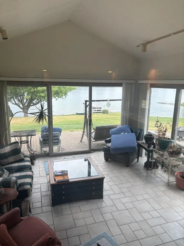 9216 Mirage Lake Drive York Charter Township MI 48160