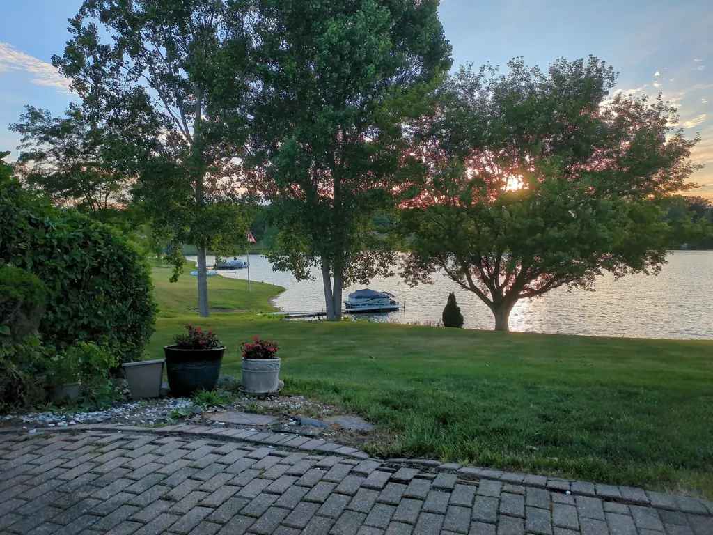 9216 Mirage Lake Drive York Charter Township MI 48160