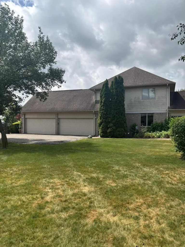 9216 Mirage Lake Drive York Charter Township MI 48160