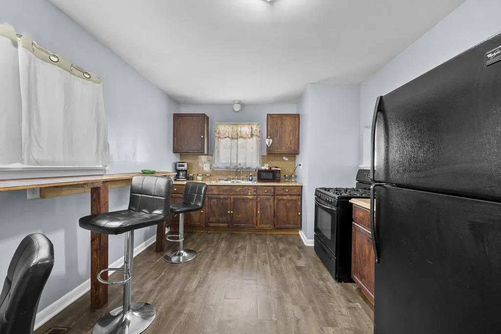 10028 Stahelin Avenue Detroit City MI 48228