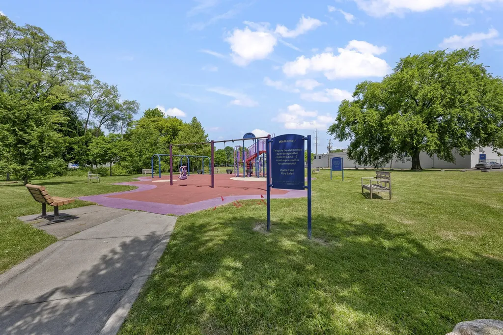 10028 Stahelin Avenue Detroit City MI 48228