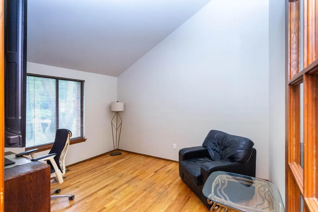 6718 Forest Park Drive Troy City MI 48098
