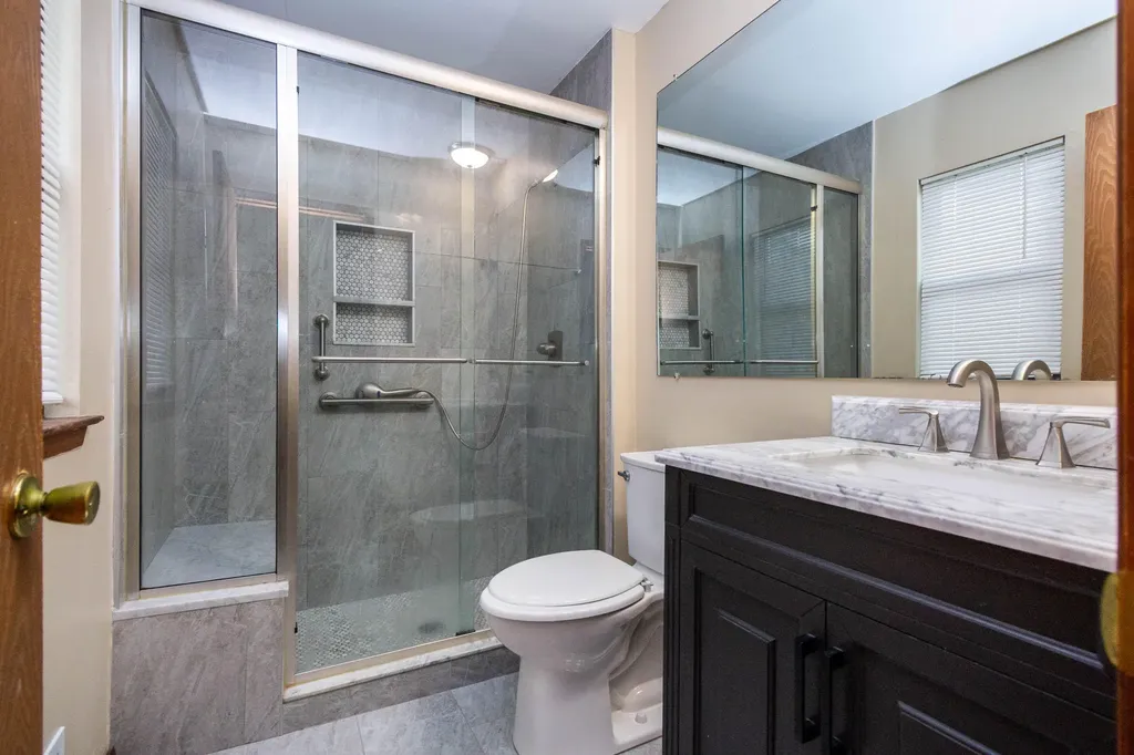 6718 Forest Park Drive Troy City MI 48098