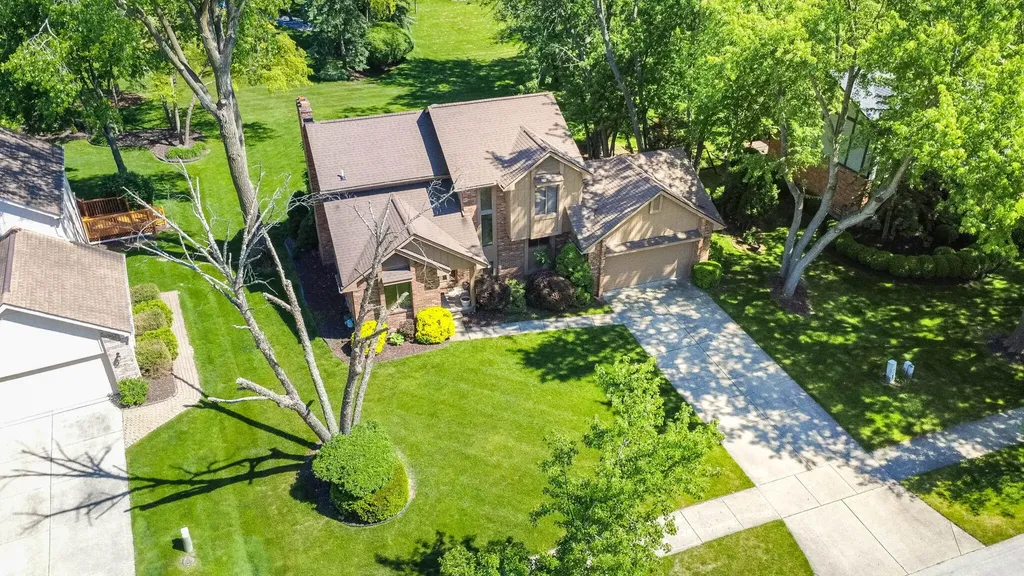 6718 Forest Park Drive Troy City MI 48098