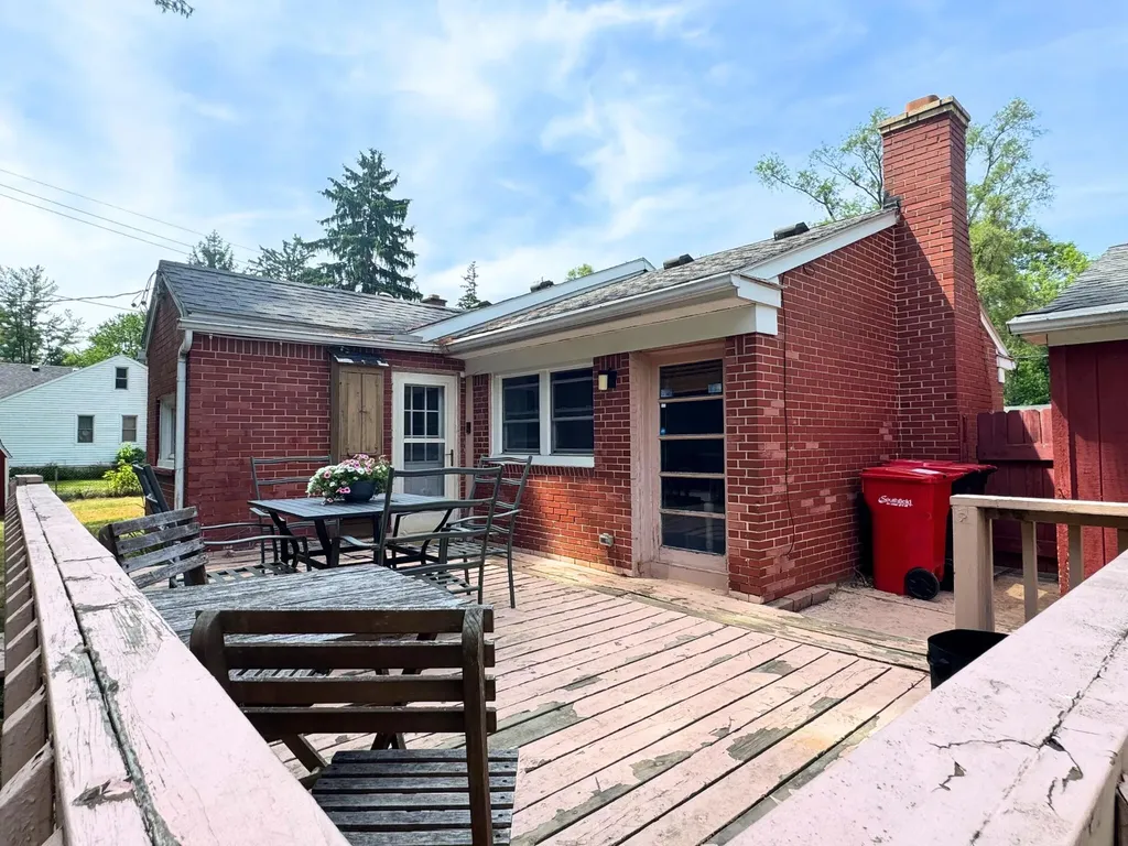 23591 Norcrest Drive Southfield City MI 48033