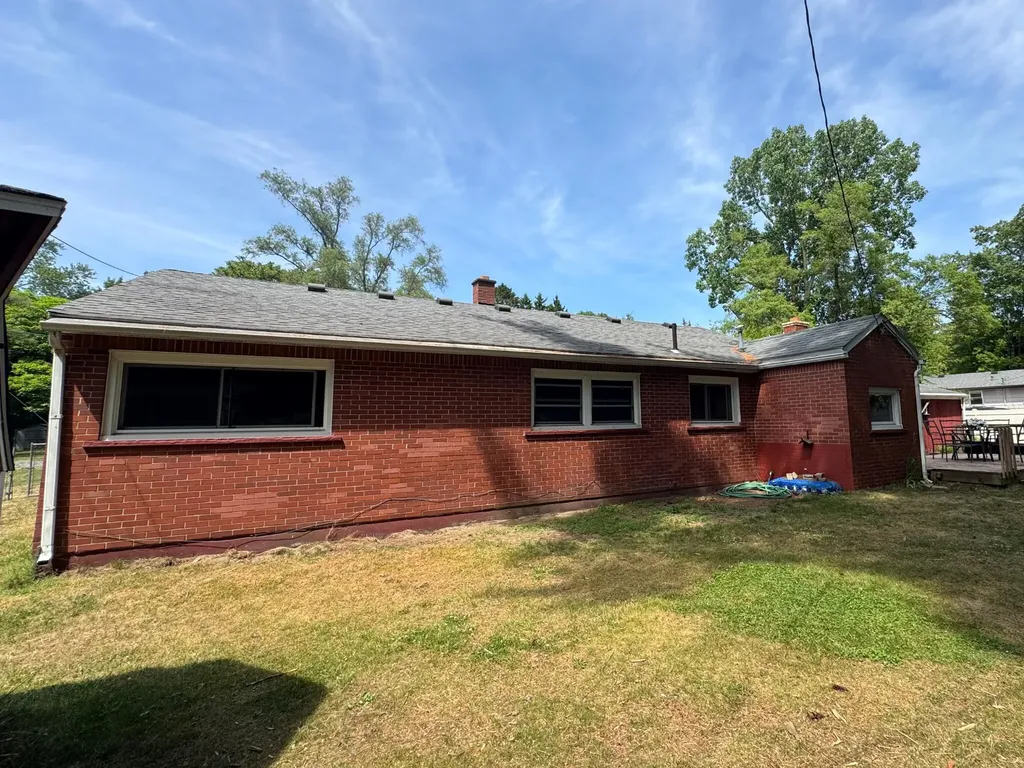 23591 Norcrest Drive Southfield City MI 48033