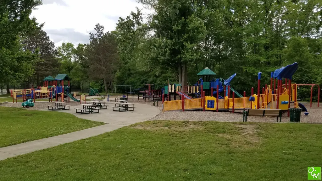 23591 Norcrest Drive Southfield City MI 48033