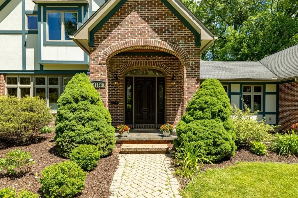 2135 Tuomy Road Ann Arbor City MI 48104