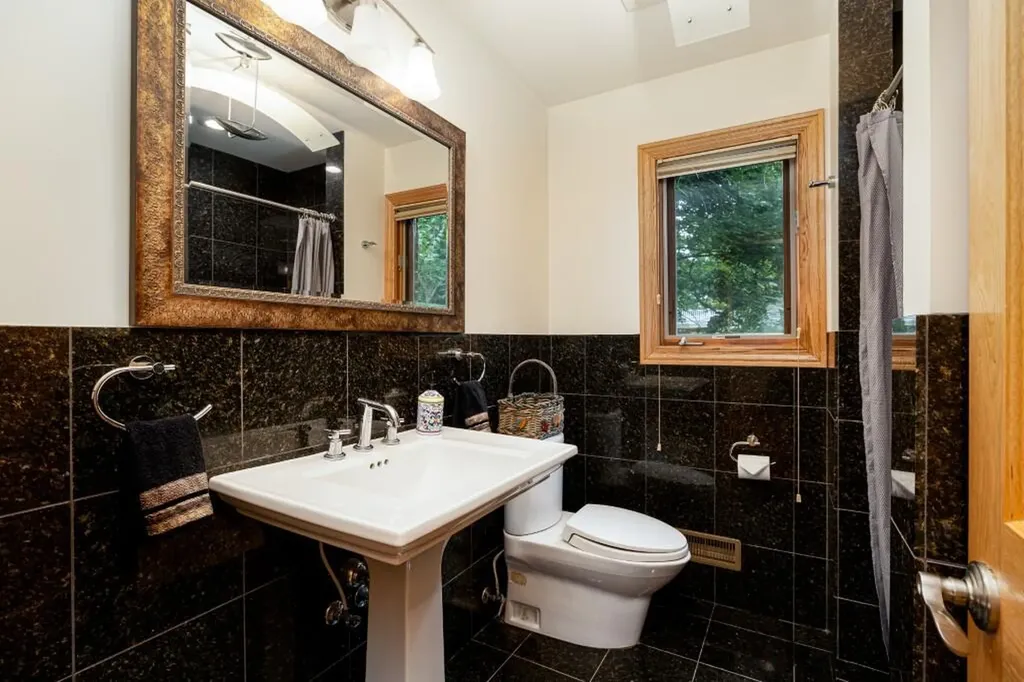 2135 Tuomy Road Ann Arbor City MI 48104