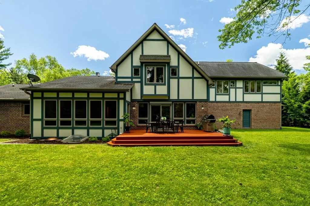 2135 Tuomy Road Ann Arbor City MI 48104