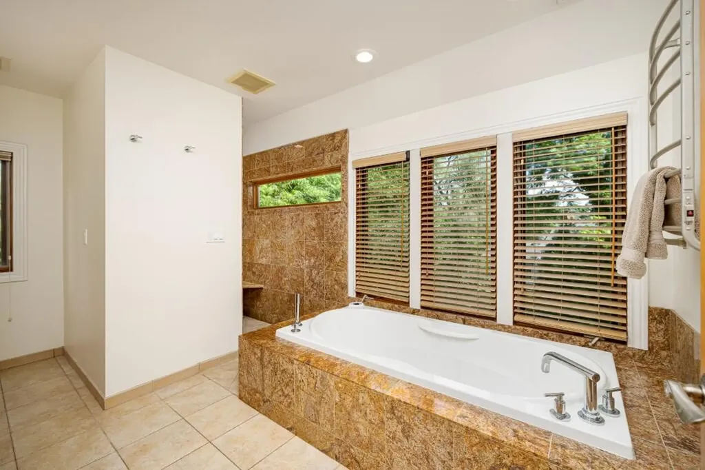 2135 Tuomy Road Ann Arbor City MI 48104