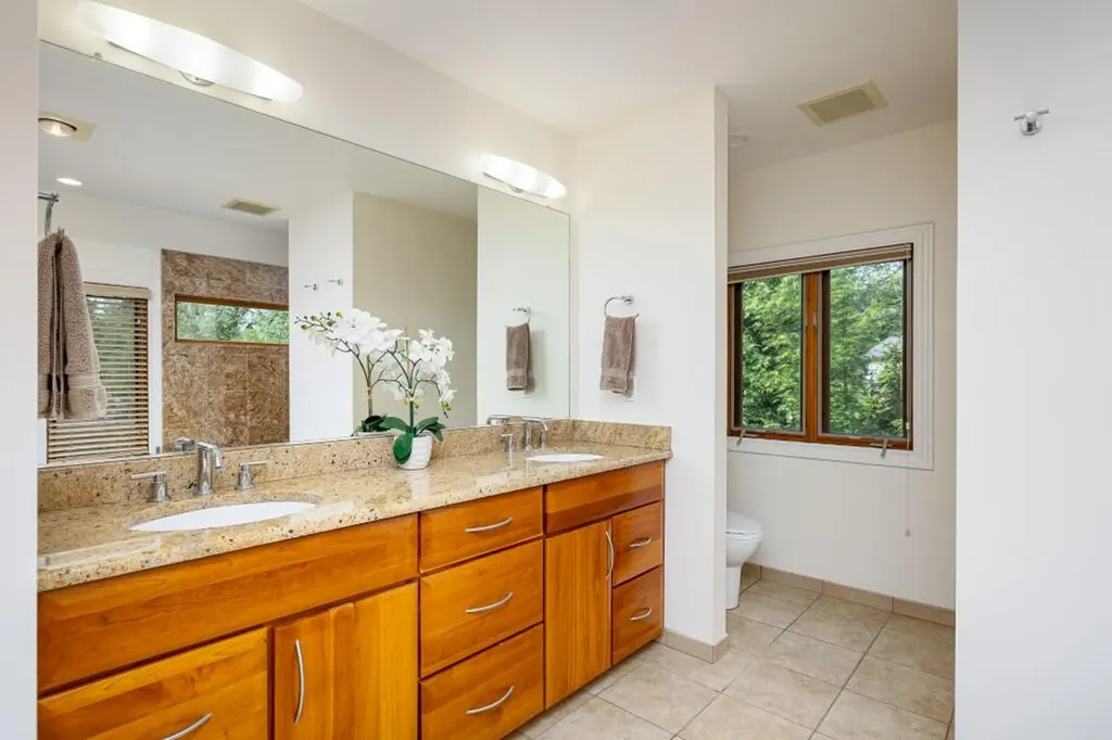 2135 Tuomy Road Ann Arbor City MI 48104