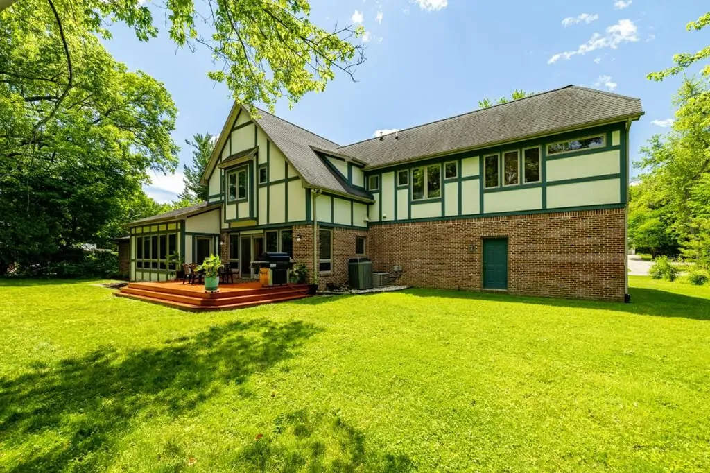 2135 Tuomy Road Ann Arbor City MI 48104