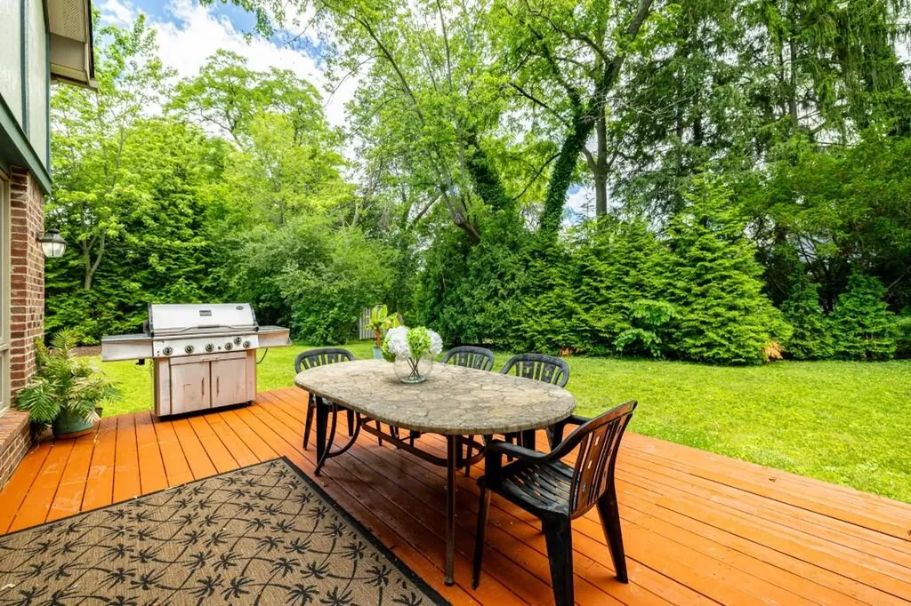 2135 Tuomy Road Ann Arbor City MI 48104