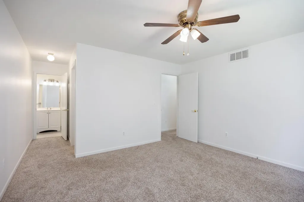 35907 Fierimonte Drive Clinton Charter Township MI 48035