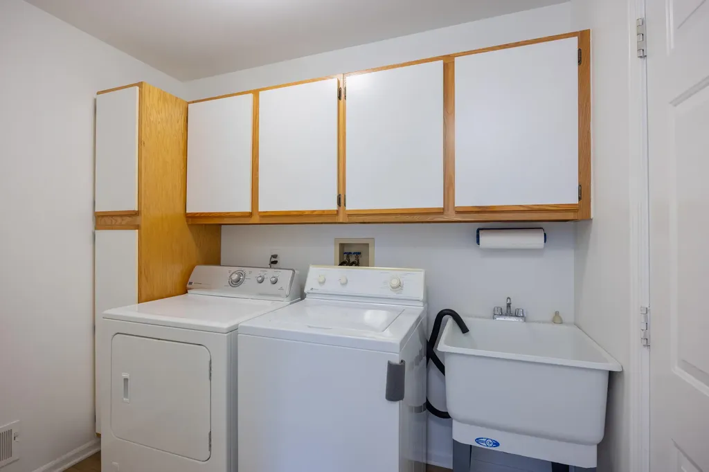 35907 Fierimonte Drive Clinton Charter Township MI 48035