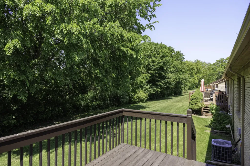 35907 Fierimonte Drive Clinton Charter Township MI 48035